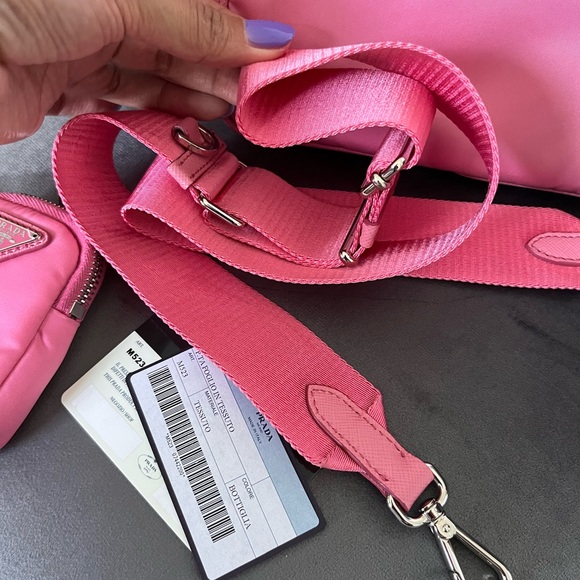 SOLD! Prada ReEdition 2005 Crossbody Bag - Picture 3 of 15